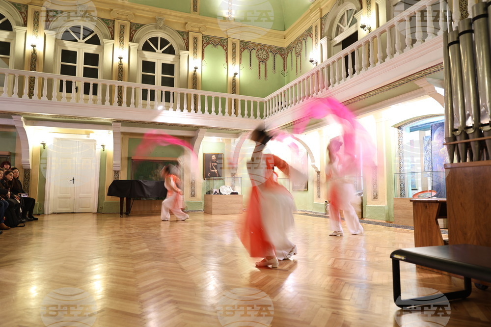 Пловдив -  китайска народна музика