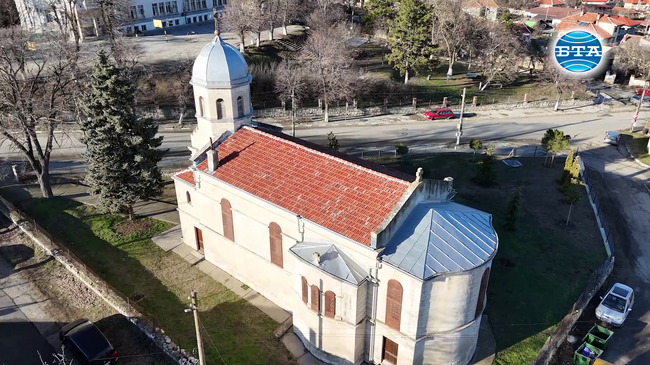 Жители на русенския квартал „Долапите“ организират кампания за ремонт на храма „Свети Архангел Михаил“