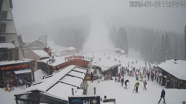 Добри са условията за ски в Пампорово, новата снежна покривка е десет сантиметра