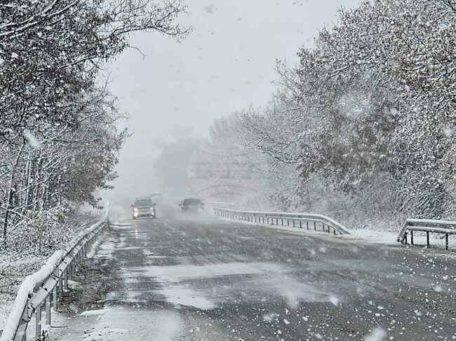 Наложени са ограничения за движение на тежкотоварни автомобили по два пътя в област Хасково