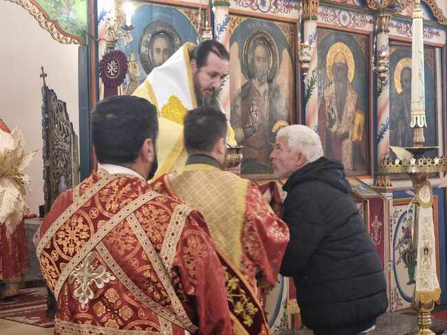 Изповедта не е формален акт, за да се умием от греховете е нужно покаяние вътре в нас, каза Велбъждският епископ Исаак
