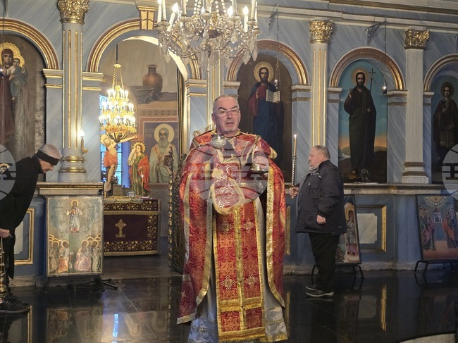  Да се покаем, призова в неделната си проповед отец Йордан от плевенския храм „Света Параскева“