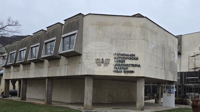 Изложбата „16 фотоесета „Другото лице на воините ни" ще бъде представена във Враца