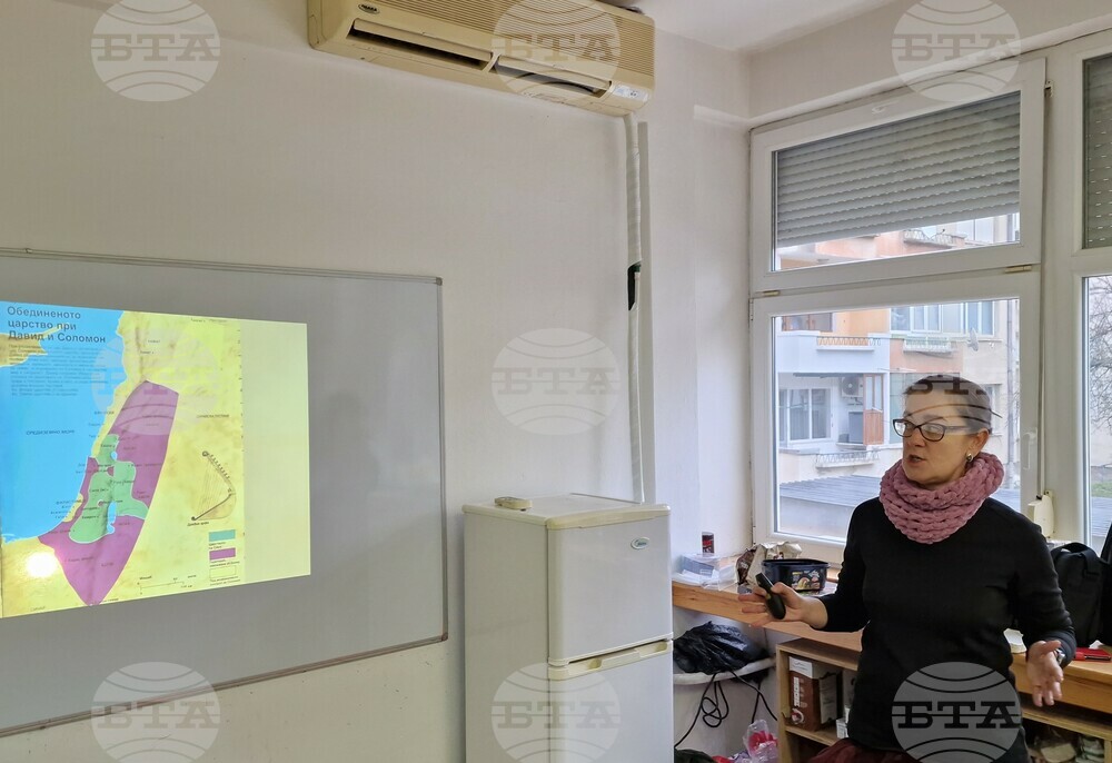 Поредица от лекции за Стария завет провеждат преподаватели от Великотърновския университет пред енориашите на храм „Свети Мина“