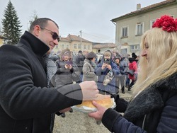 Село Радювене - традиционен обичай "Дойлада"