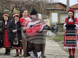 Село Радювене - традиционен обичай "Дойлада"