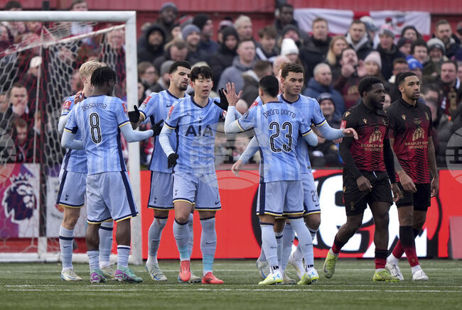 Тотнъм преодоля Тамуърт след продължения в третия кръг на Купата на ФА