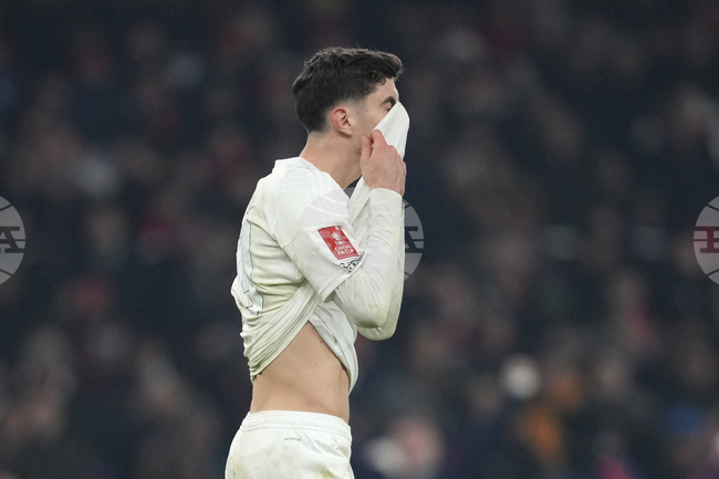 Арсенал разследва заплахи а в социалните мрежи, изпратени до бременната съпруга на Кай Хаверц