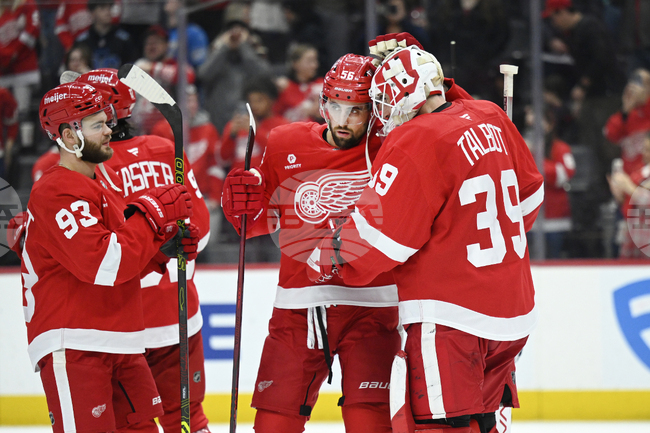 Детройт постигна седма поредна победа в Националната хокейна лига