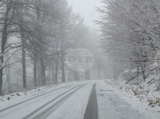 Без ограничения се осъществява движението по пътищата в Област Кюстендил