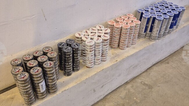 Над 3700 кутии никотинови паучове и над 400 кг тютюн за наргиле са задържани в София за 15 месеца, съобщиха от Агенция „Митници“