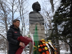 Алеко Константинов - годишна - честване