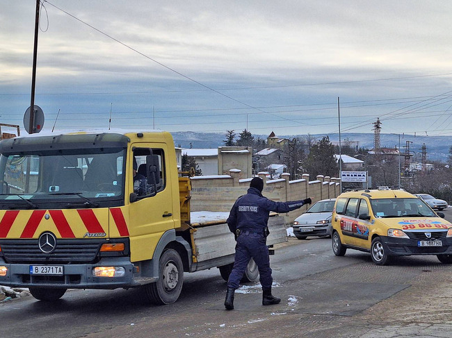 Община Варна: По график започна работата по уширението на ул. „Прилеп“