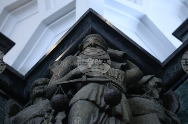 Гръцкият съд разглежда днес делото за убийството на преподавател от Калифорнийския университет, по което е заподозрян и български гражданин 