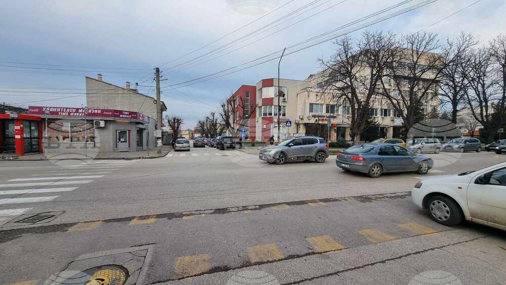 Нова светофарна уредба ще бъде поставена на натоварено кръстовище в Силистра, съобщиха от полицията