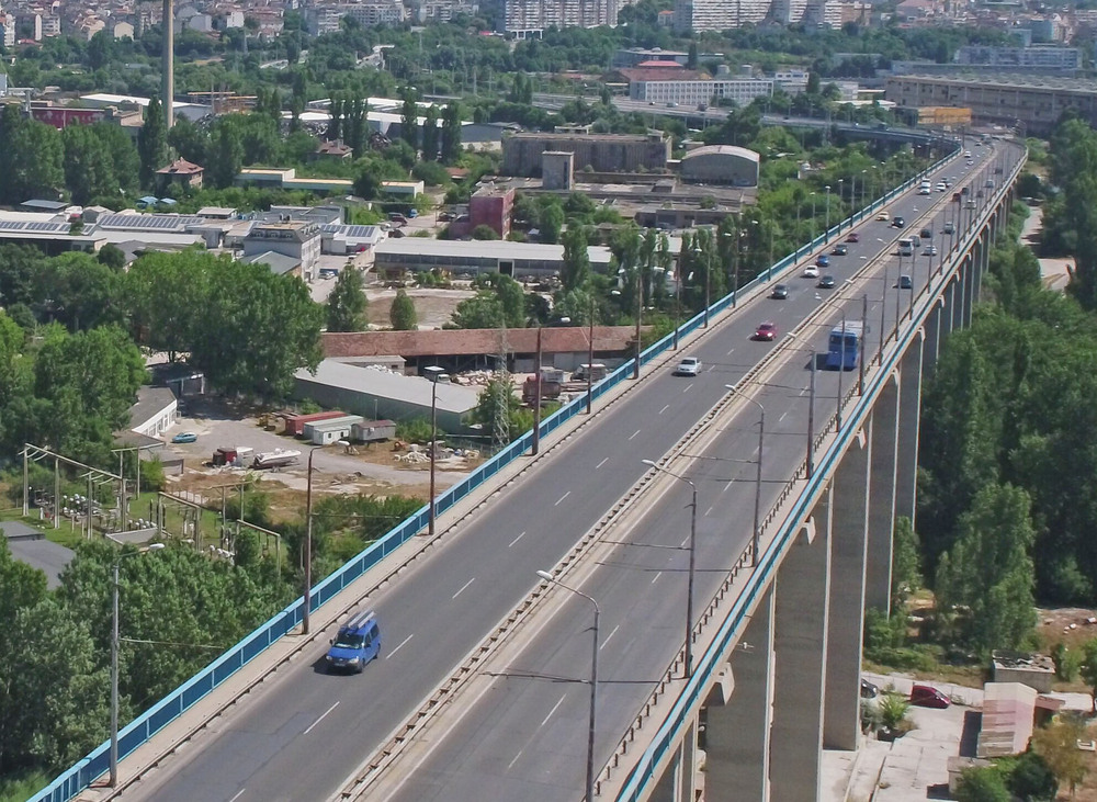 Община Варна: До края на февруари ще бъде монтирано новото осветление на Аспарухов мост