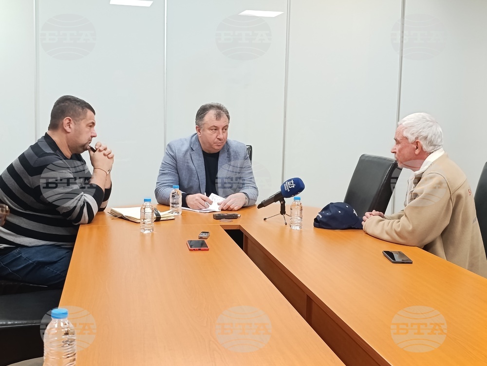 Община Шумен: Асфалтиране, регулиране на движението и неправилно паркиране бяха част от темите в приемния ден