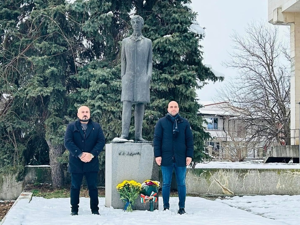 Почетоха 147 години от рождението на Пейо Яворов в Стралджа, където поетът и революционер е живял една година