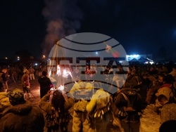 Село Пиперков чифлик - сурвакарски игри