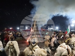Село Пиперков чифлик - сурвакарски игри