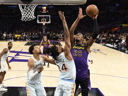 Spurs Lakers Basketball