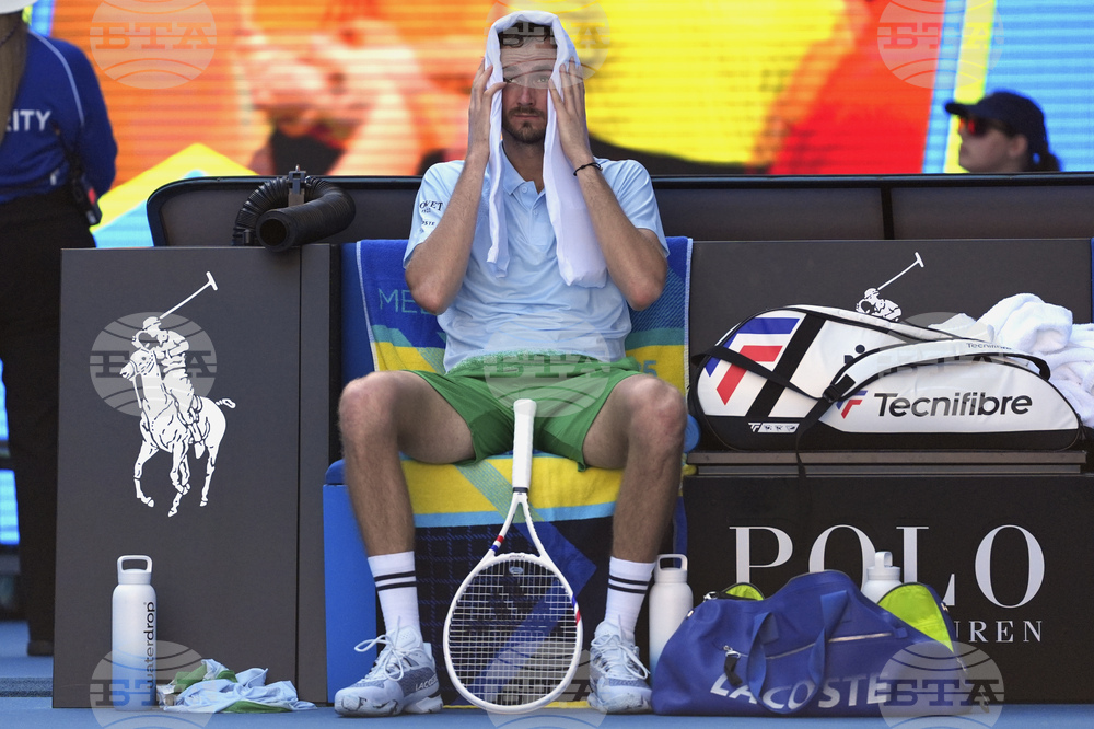 Даниил Медведев, Тайлър Фриц и Матео Беретини продължават към втория кръг в мъжката схема на Откритото първенство на Австралия по тенис