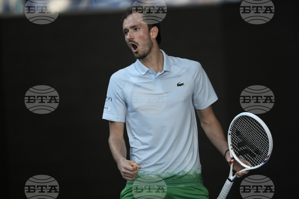 Медведев достигна до четвъртфиналите на турнира по тенис от сериите "Мастърс" в Индиън Уелс