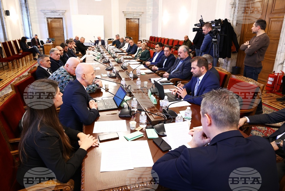 Vazrazhdane Parliamentary Group Hosts Discussion on Water & Sewerage Sector