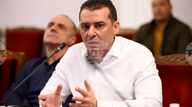 Запазването на общинския характер на ВиК операторите е ключово за осигуряване на качествени услуги, каза управителят Ивайло Христов