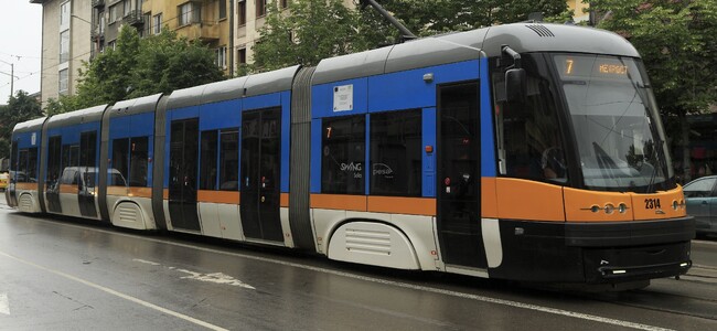 Обществена поръчка за доставка на 20 нови нископодови трамваи обяви Столичната община 