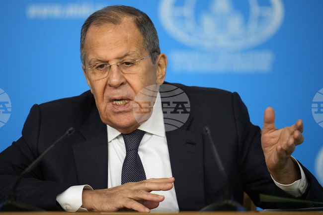 Москва поддържа контакт със Сърбия във връзка с руската собственост в компанията НИС, каза руският външен министър