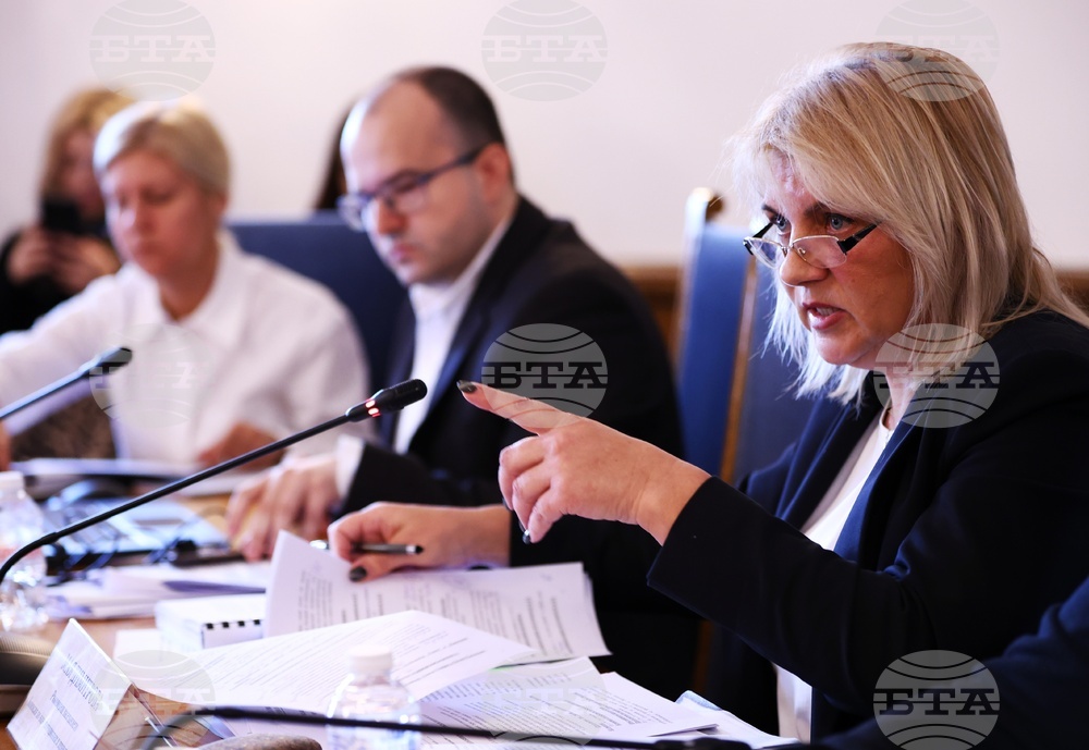 Комисията по правни въпроси обсъжда на второ четене общия законопроект за промени в Закона за съдебната власт