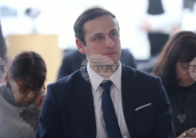 Малко над 3,7 милиона са българите в трудоспособна възраст в края на 2024 г., съобщи Свилен Колев от НСИ