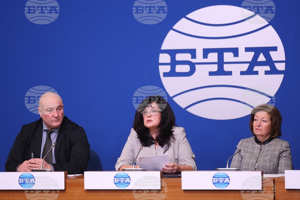 Health Care Professionals Demand Regulation, Measures to Solve Staffing Problems