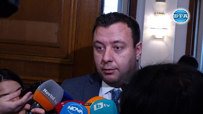 "Възраждане" и МЕЧ няма да подкрепят правителство с мандат на ГЕРБ- СДС, казаха депутати от двете формации