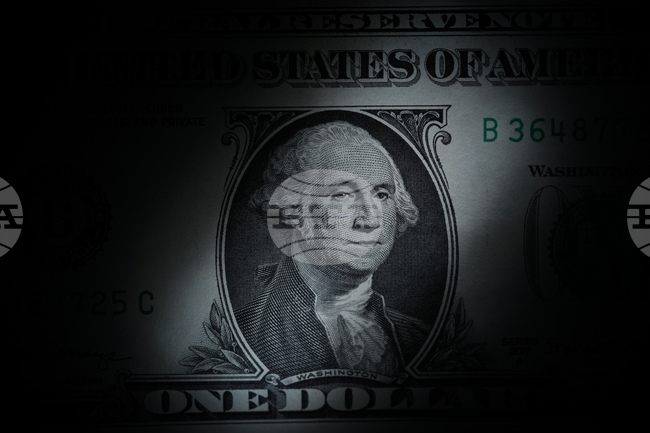 Измами с кредити, отпуснати от американски банки, засегнаха финансовите пазари