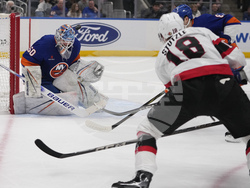 Senators Islanders Hockey