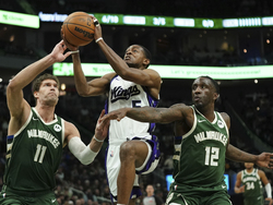 Kings Bucks Basketball