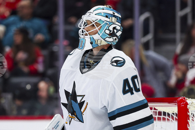 Александър Георгиев помогна на Сан Хосе да спре победната серия на Детройт в НХЛ