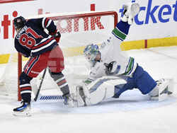 Canucks Jets Hockey