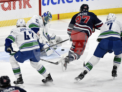 Canucks Jets Hockey