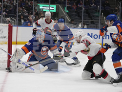 Senators Islanders Hockey