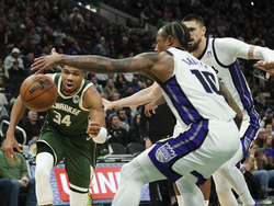 Kings Bucks Basketball