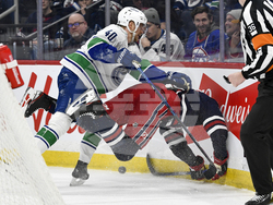 Canucks Jets Hockey