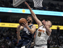 Nuggets Mavericks Basketball