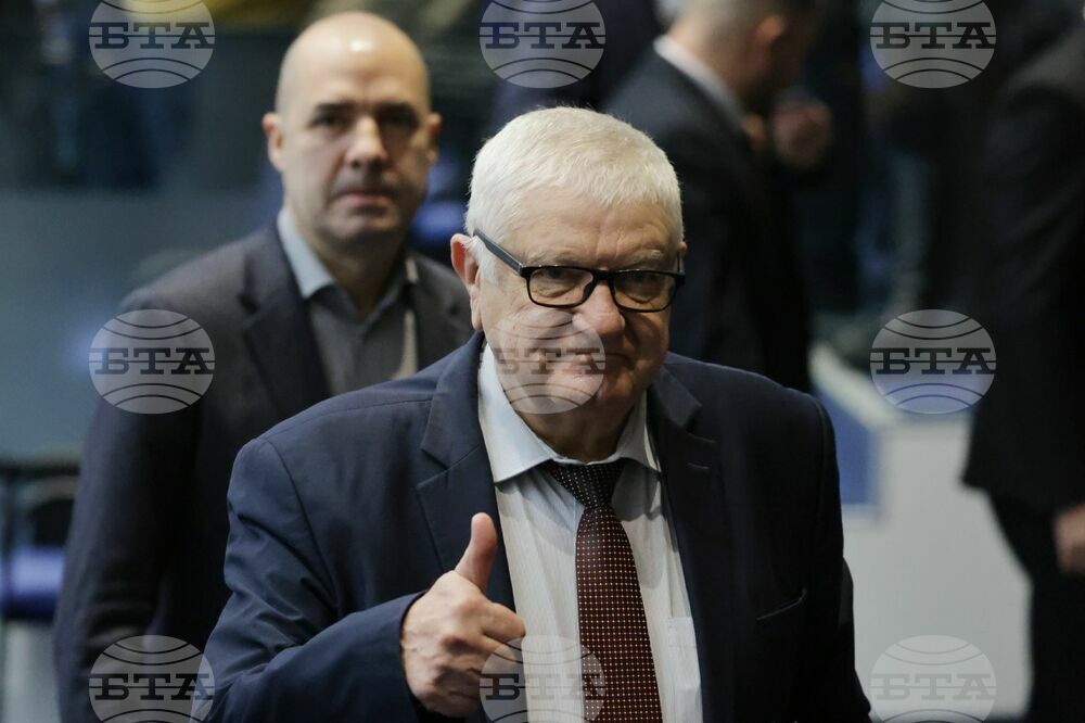 Петър Кънев от „БСП-Обединена левица“ отново оглави Комисията по икономическа политика и иновации в парламента