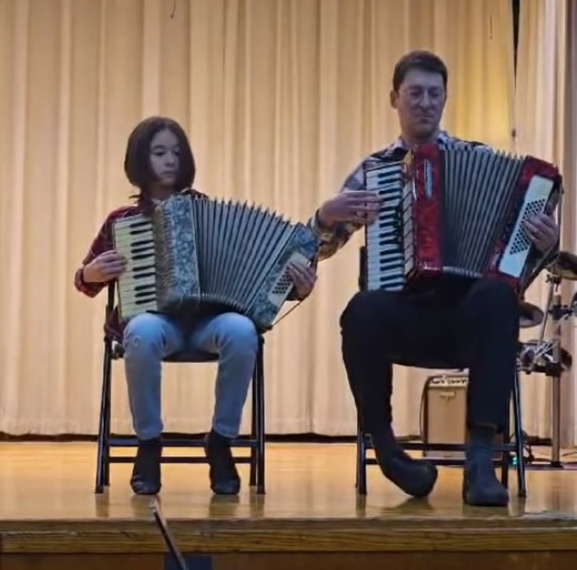 „Час на таланта“ се състоя в училище „Гергана“ в Ню Йорк 