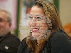 Бургас - „Пратката" - пресконференция - Зорница Константинова