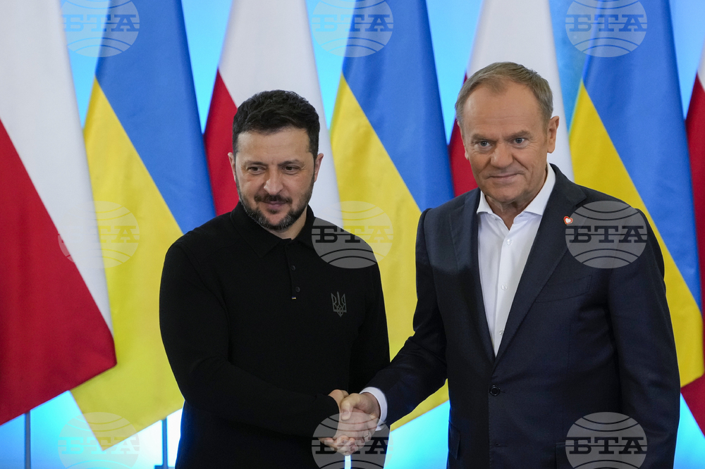 Украинският президент Володимир Зеленски обсъди с полския премиер Доналд Туск укрепването на украинската бойна авиация