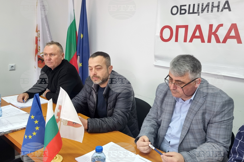 Общинските съветници в Опака преразгледаха свое решение и отново избраха Ниязи Ниязиев за председател